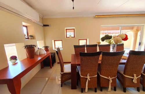 Mahikeng Casa | Double Room in Guesthouse, one of the select guesthouses in Mahikeng