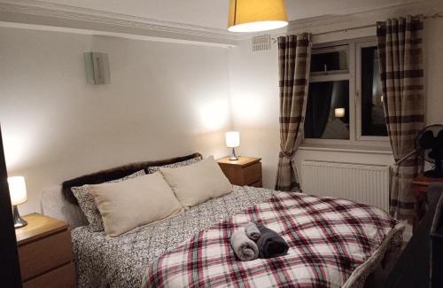 Furzedown Casa | Double room in London