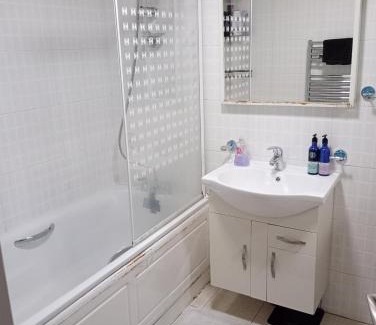 Furzedown Casa | Double room in London