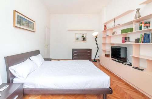 San Vittore Casa | Double Room in the Center - 20 min walk from Duomo