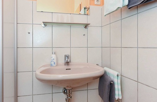 Esens Cabaña | Double room Makrele in the Hotel-Pension Altes Siel - Double room Makrele with