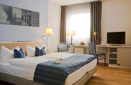 Leipziger Vorstadt Casa | Habitaci��n doble "4 = 3" - Hotel Novalis Dresden