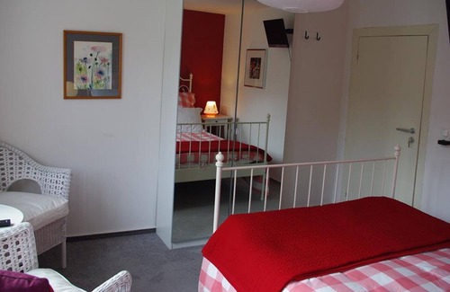Monschau Cabaña | Habitación doble "Paris" con cama de 1,40m de ancho - B & B The little Globetrotter