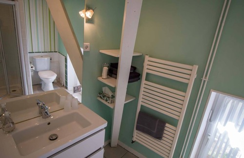 Saint-Affrique Casa | Habitacion Doble-Premium-Baño con ducha-2