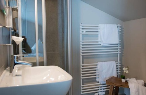 Warmensteinach Casa | Double room, shower or bath, WC, balcony - Hotel Restaurant Brigitte