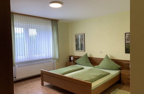 Berndorf Cama Y Desayuno | Habitación doble ducha / WC - Haus Berndorf