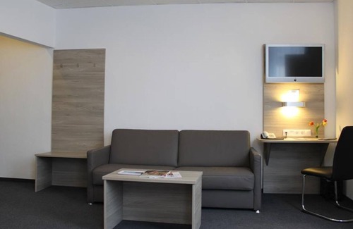 Sued Casa | Double room, shower, WC - TOP Hotel Hohenstaufen