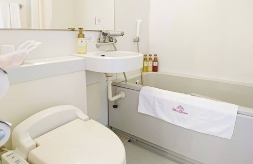 Asato Hotel | Double room Smoking 18m2 140cm bed | Okinawa / Naha Okinawa