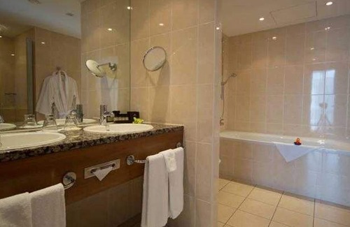 Erfurt Old Town Hotel | Habitación doble estándar - Dorint Hotel am Dom Erfurt