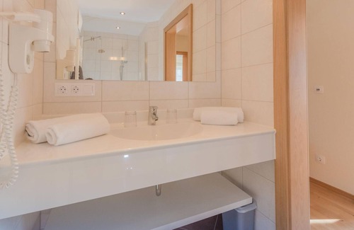 Haus im Ennstal Cabaña | Double room standard half board - Cafe Pension Kitzer
