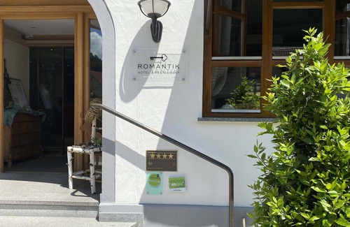 Erpfingen Apartamento | Double room Wiesäcker with balcony, 20 sqm, bathroom with shower