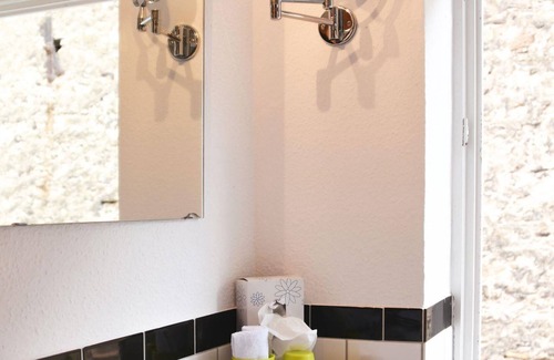 Freinsheim Casa | Double room with living area, shower, toilet, non-smoking - Weinheber - hotel and wine bar