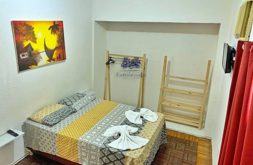 Aldeota Casa | Double room with private bathroom, Wi-Fi, AIR and TV.