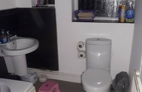 Birmingham Casa | Habitación doble con baño compartido
