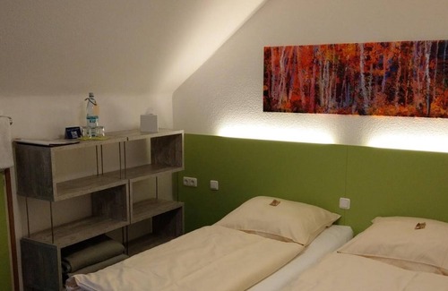 Hasenfeld Apartamento | Habitación Doble con baño compartido - Haus Diefenbach, Pension Ferienwohnungen