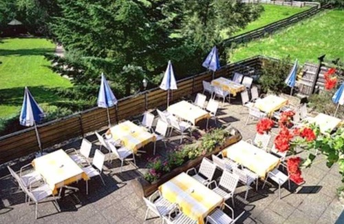 Lindenfels Hotel | Habitación doble con balcón sur 01 - Odenwald star hotel Wiesengrund