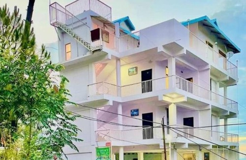 Kasauli Apartamento | Double Room with Terrace - The Terrace Retreat by StayVues