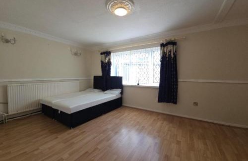 Slough Casa | Double Rooms House Share in Slough