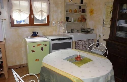 Cotignac Apartamento | ESTUDIO DOS PERSONAS LADO PROPIETARIO PISCINA CLIMATIZADA ABRIL. OCTOB