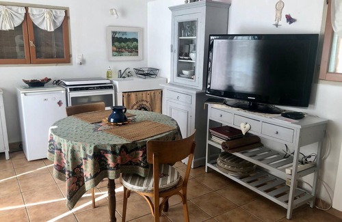 Cotignac Apartamento | ESTUDIO DOS PERSONAS LADO PROPIETARIO PISCINA CLIMATIZADA ABRIL. OCTOB