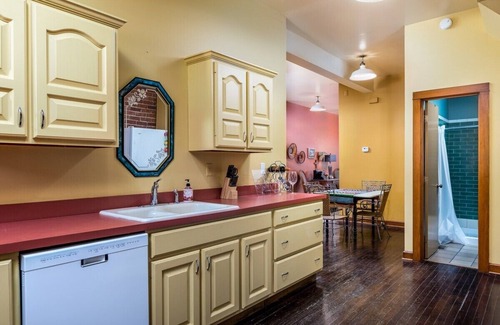 Riverview Casa | Double the Space|2Kitchens|2Livingspaces|Sleeps12