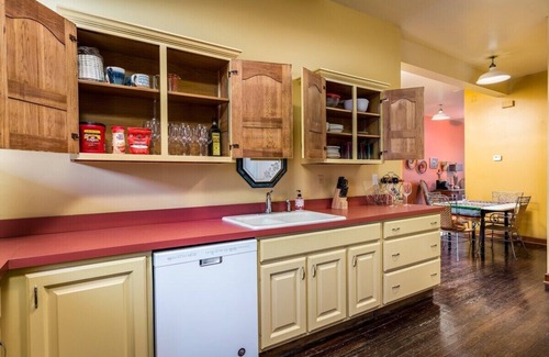 Riverview Casa | Double the Space|2Kitchens|2Livingspaces|Sleeps12