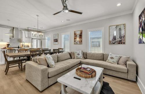 Berry Hill Casa | Double Treble - 2 Townhomes - Private Rooftops