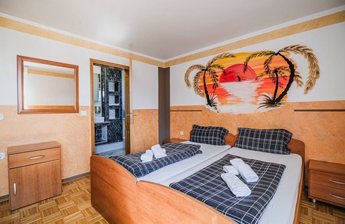Trnovska Casa | Double/Twin Room with Free parking at Siva Čaplja