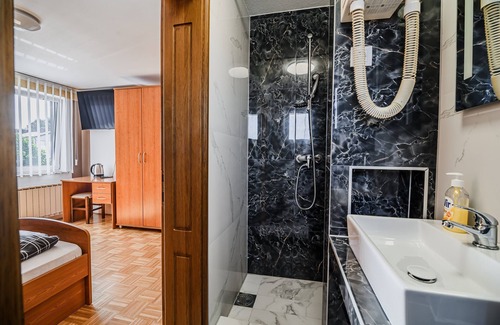 Trnovska Casa | Double/Twin Room with Free parking at Siva Čaplja