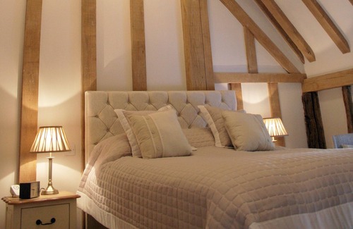 Chrishall Casa | Superior-Cama de Matrimonio o Dos Camas-Baño con bañera
