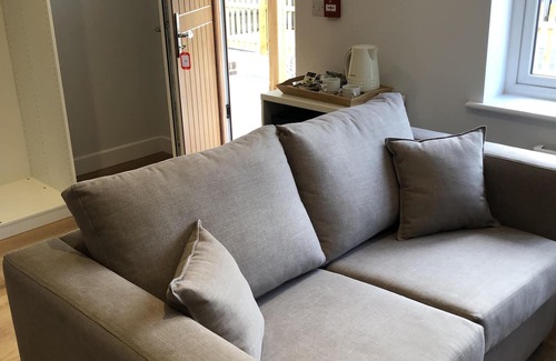 Woolbeding Apartamento | Single Storey-Apartamento-Baño con ducha