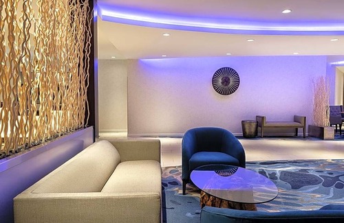 Hyannis Hotel | Doubletree by Hilton Cape Cod - Hyannis