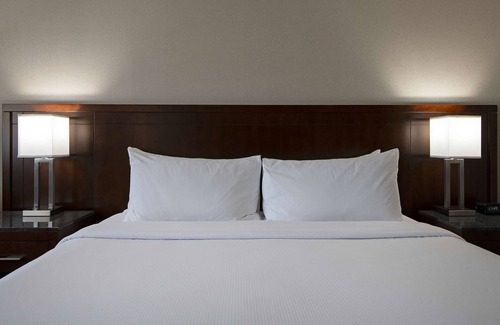 City Centre Hotel | Doubletree by Hilton Hotel Kamloops