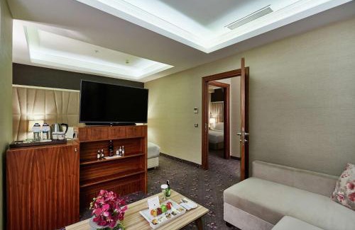 Izmir City Centre Hotel | DoubleTree by Hilton Izmir - Alsancak