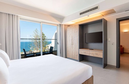 Qawra Complejo | DoubleTree by Hilton Malta