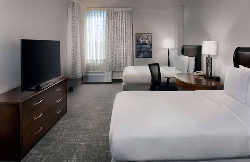 Downtown Memphis Hotel | DoubleTree by Hilton Memphis Downtown