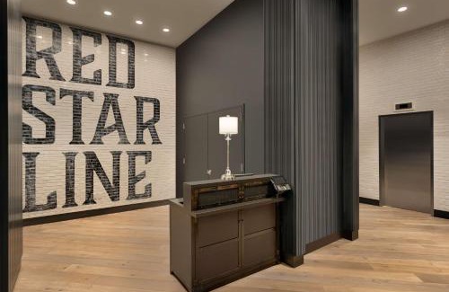 Stone Street Historic District Hotel | DoubleTree by Hilton New York Downtown