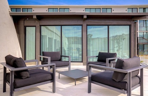 Palmdale Hotel | Doubletree By Hilton Palmdale, Ca