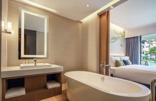 Patong Complejo | DoubleTree by Hilton Phuket Banthai Resort