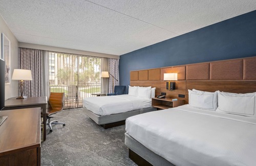 Tucson Hotel | DoubleTree by Hilton Tucson - Reid Park