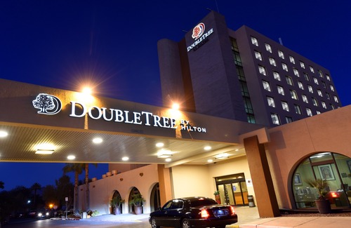 Tucson Hotel | DoubleTree by Hilton Tucson-Reid Park
