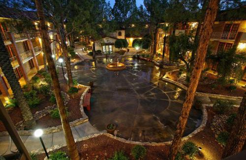 Tucson Hotel | DoubleTree Suites by Hilton Tucson Airport