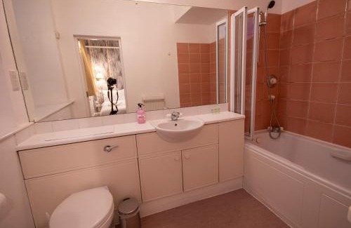 Castle Douglas Hotel | Douglas Arms Hotel