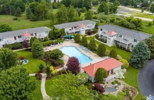 Douglas Condominio | Douglas Condo w/pool! 2 Bedroom/2 Bath