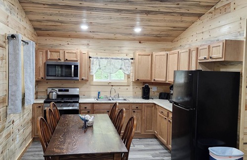 Tylersburg Cabina | Douglas Fir Cabin in the Woods