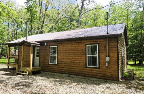 Tylersburg Cabina | Douglas Fir Cabin in the Woods