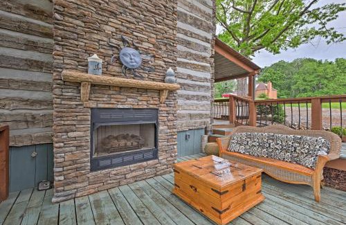 Dandridge Casa | Douglas Lake Cabin with Dock - 25 Mi to Pigeon Forge!
