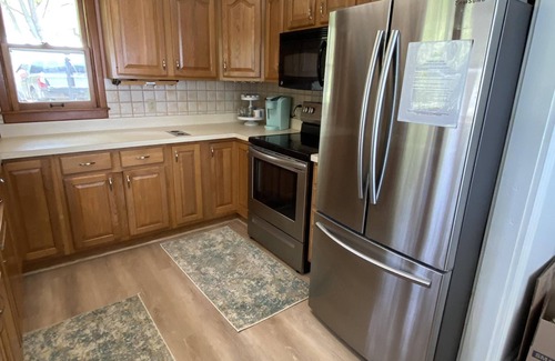 Levering Casa | Douglas Lake House:All-Sport Adventures Start Here – Boating, Swimming & More!