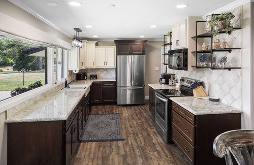 Dandridge Casa | Douglas Lake Lakefront Luxury.
