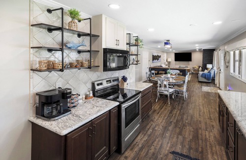 Dandridge Casa | Douglas Lake Lakefront Luxury.